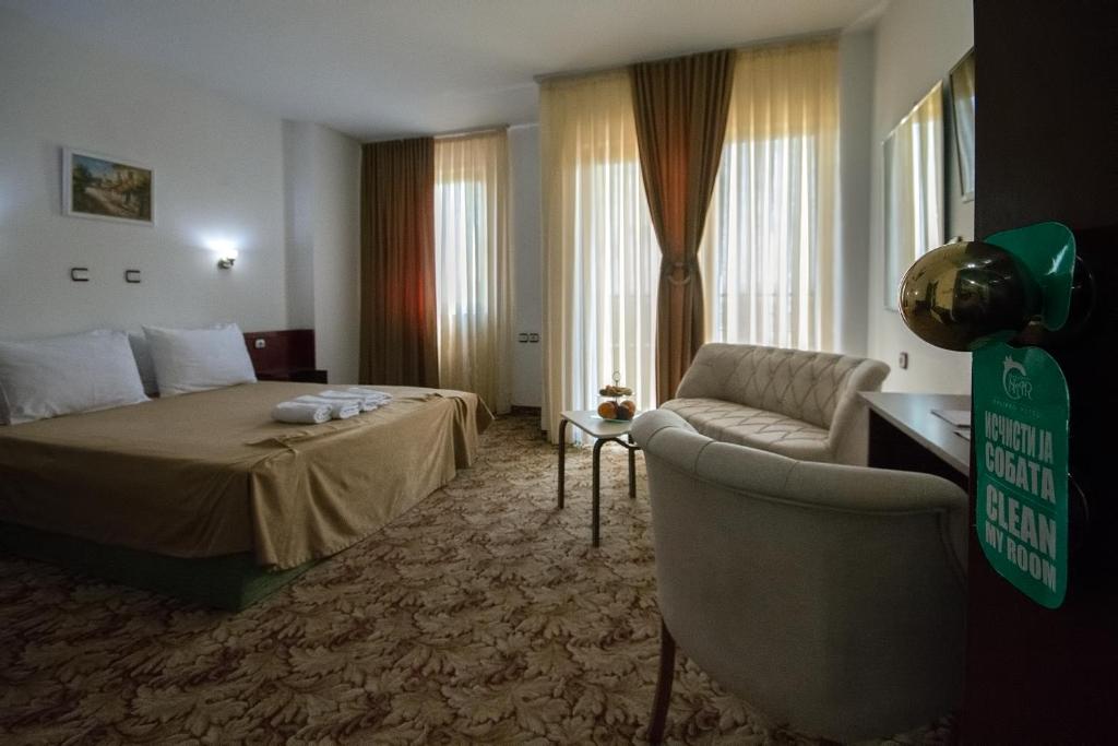 Postel nebo postele na pokoji v ubytování Hotel Nar Gevgelija