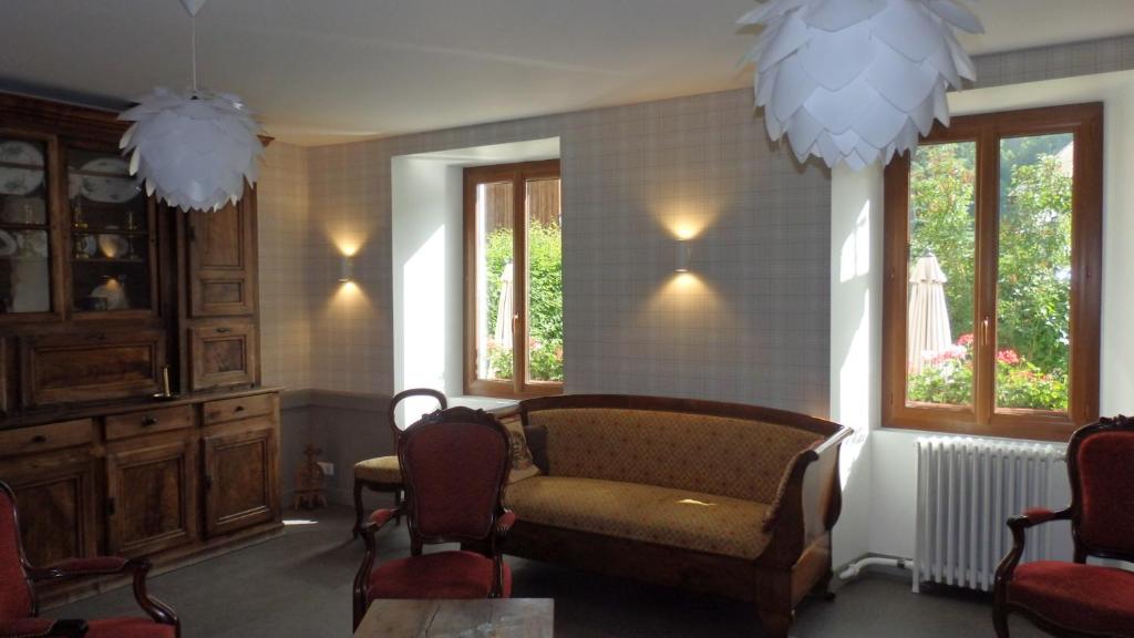 Posezení v ubytování Hôtel Viallet