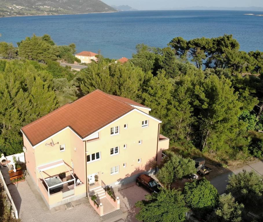 Příroda nedaleko apartmánu