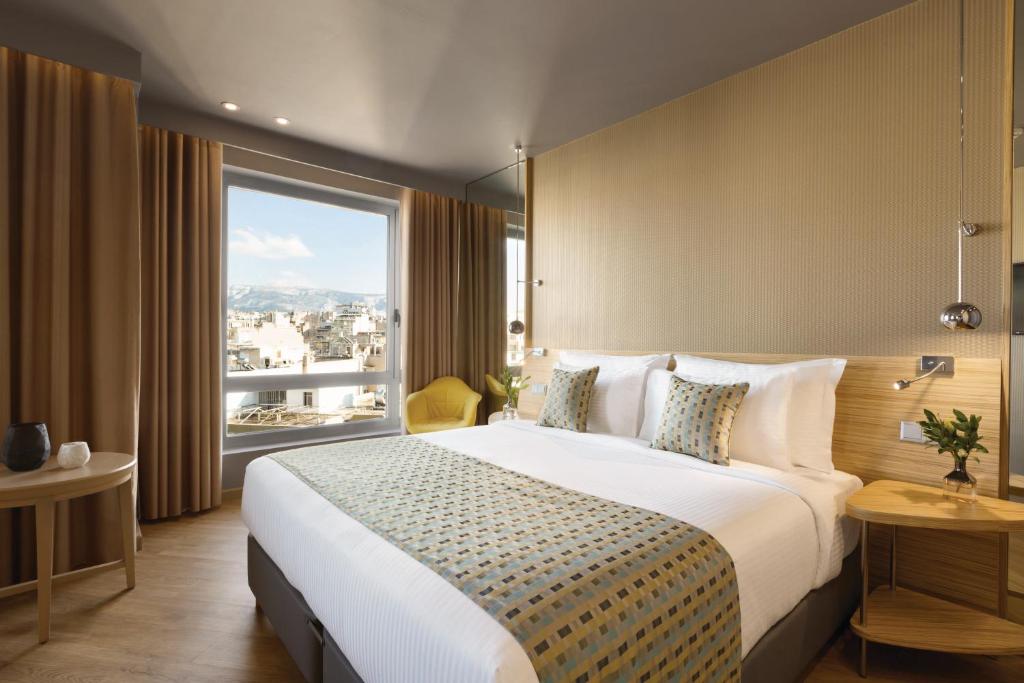 
Junior Suite with City View
