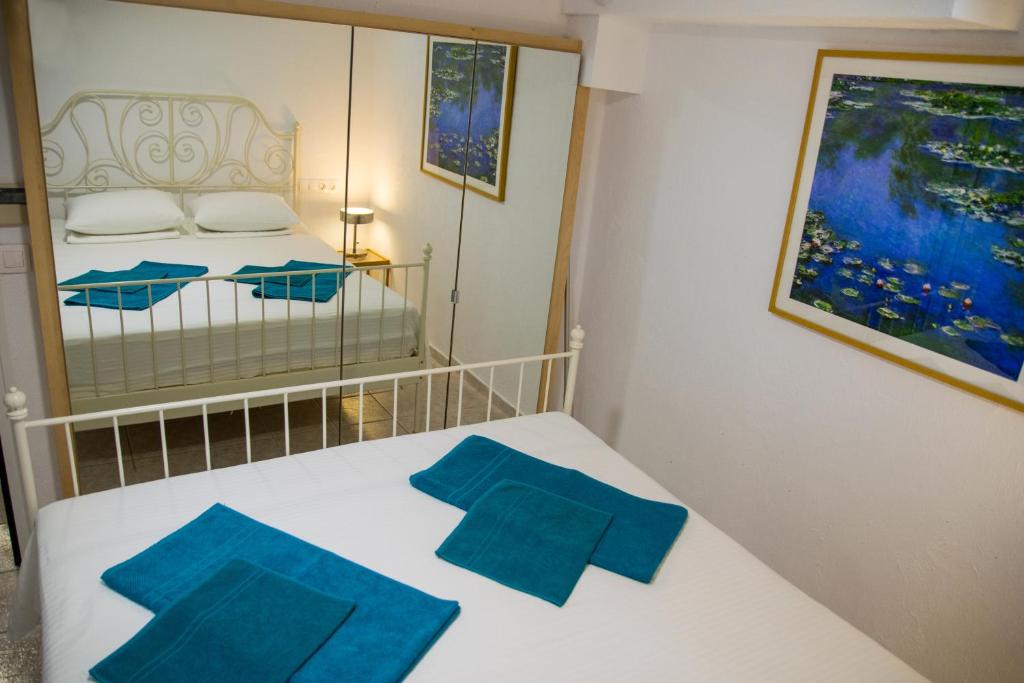 Posteľ alebo postele v izbe v ubytovaní Alexger Beach Front Deluxe house