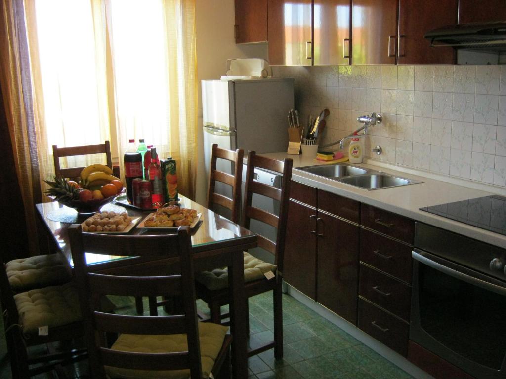 Kuchyňa alebo kuchynka v ubytovaní Apartment Marinely