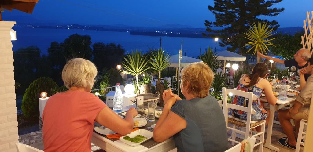 Ospiti di Stefanosplace ApartHotel Sea View