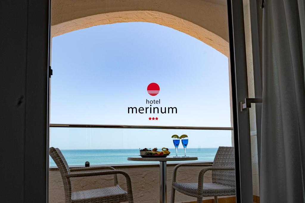 Vista generica sul mare o vista sul mare dall'interno dell'hotel