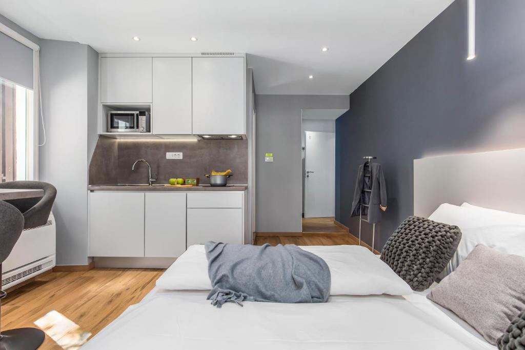 InCenter Apartments Rijeka - 8