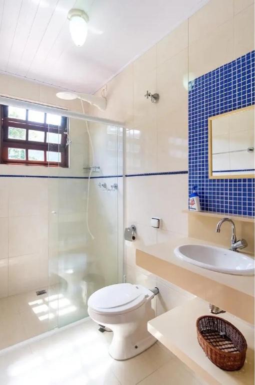  CASA LINDA E ESPAÇOSA COM AR - 50 MTS DA PRAIA