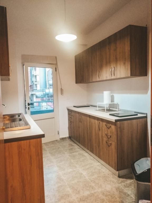 Kuchyň nebo kuchyňský kout v ubytování Arda Beachside Living