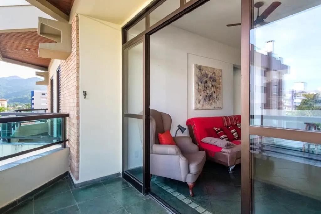  BEST HOUSES 3: APARTAMENTO NO ITAGUÁ COM PISCINA E VISTA PRO MAR