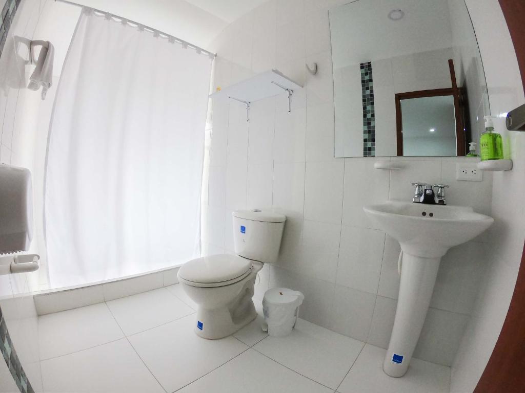 Koupelna v ubytování Hotel Estación Sabana