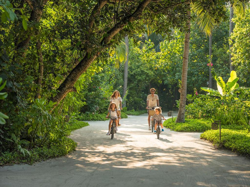 Hosté ubytování Vakkaru Maldives - 30 percent off on seaplane transfers for stays until 19 Dec 2025