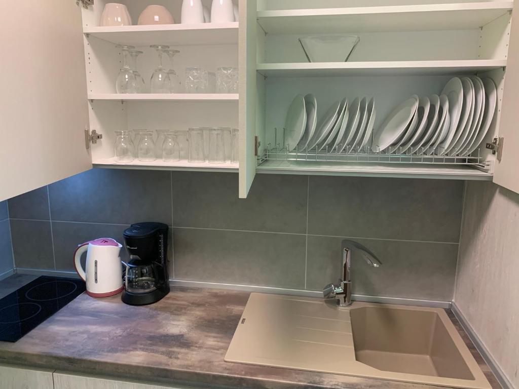 Castella Apartments - 17