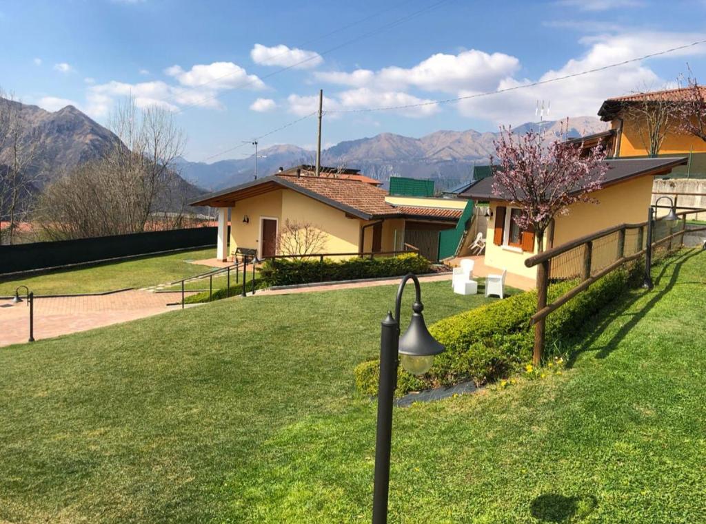 Nespecifikovaný výhled na hory nebo výhled na hory při pohledu z bed and breakfast