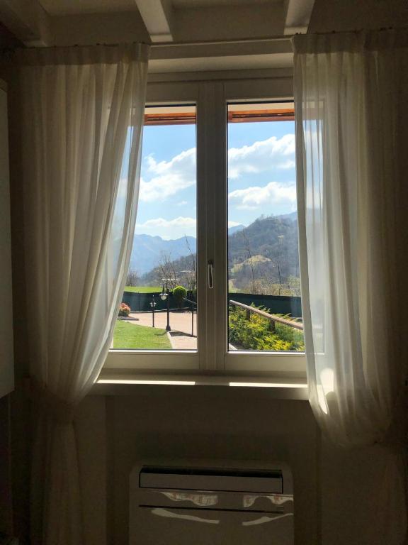 Nespecifikovaný výhled na hory nebo výhled na hory při pohledu z bed and breakfast