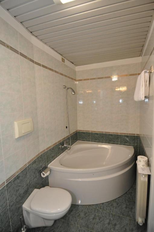 Kúpeľňa v ubytovaní Hotel Moderno - Cavour 30tre