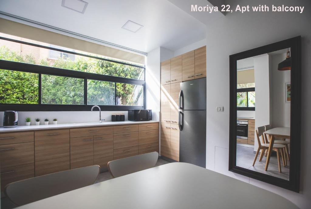 Carmel Boutique Apartments - Wohnung Mit Balkon