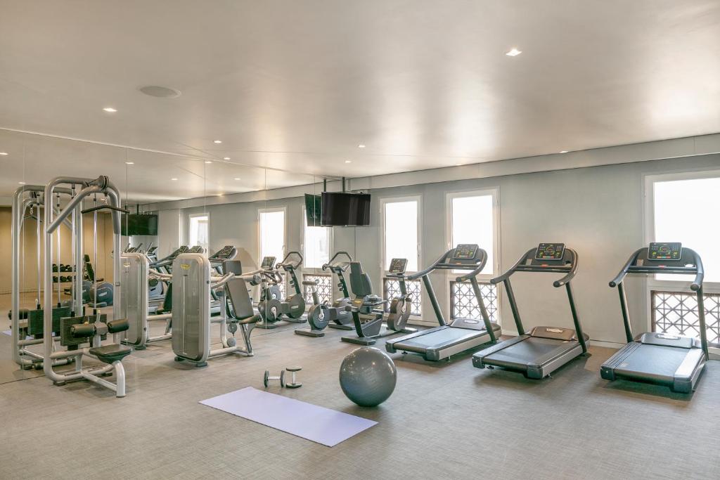 Fitness centrum a/nebo fitness zařízení v ubytování Hyatt Place Dubai Wasl District Residences