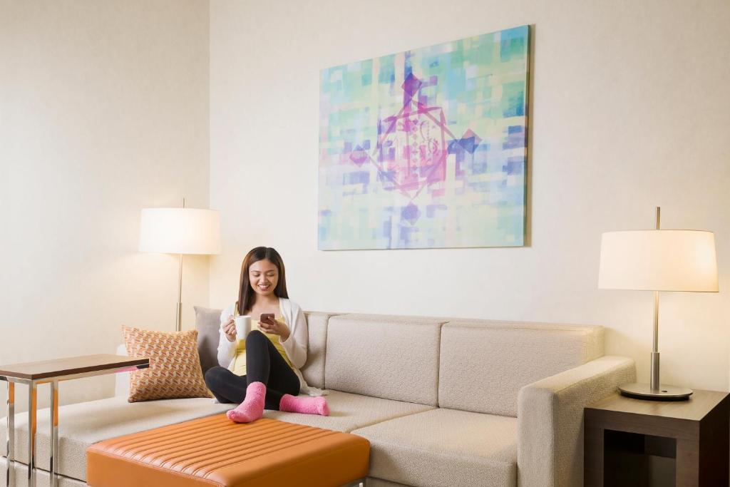Posezení v ubytování Hyatt Place Dubai Wasl District Residences