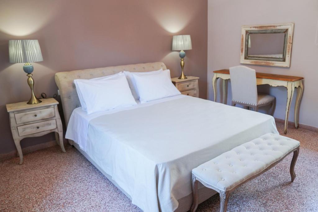 A bed or beds in a room at Casa Armada
