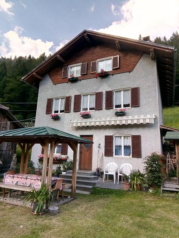 Budova, kde se bed and breakfast nachází