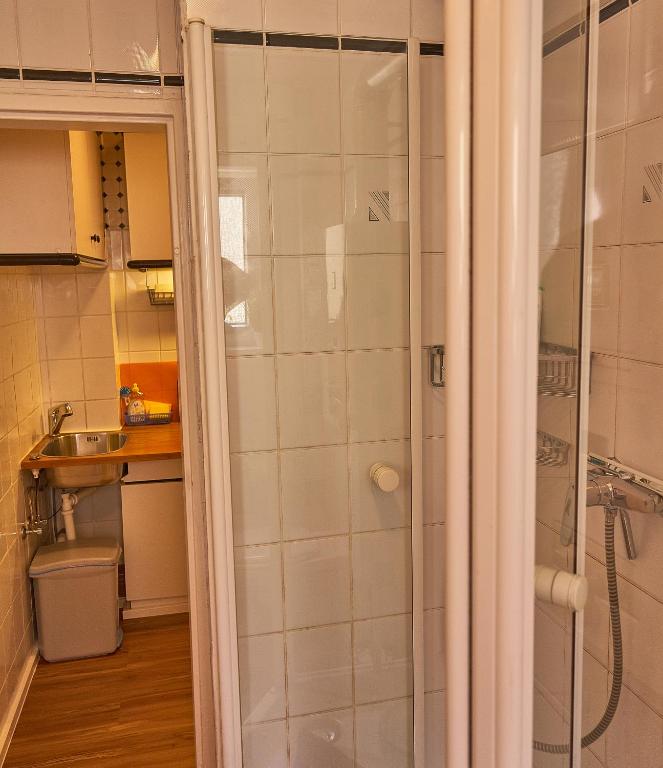 Perfectly Downtown / Mitten im Geschehen - Appartement Avec Douche