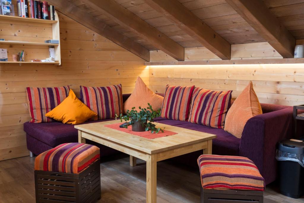 Posezení v ubytování Rutsche Hostel
