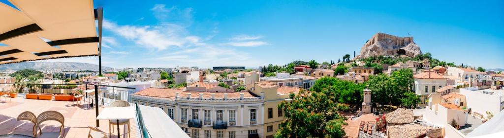Nespecifikovaný výhled na destinaci Atény nebo výhled na město při pohledu z hotelu