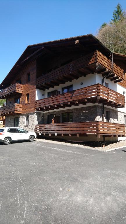 Budova, kde se apartmán nachází