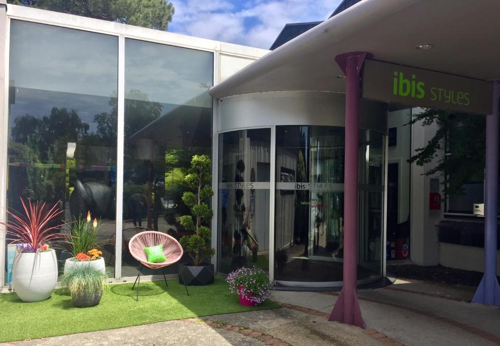 Zahrada ubytování ibis Styles Lorient Caudan