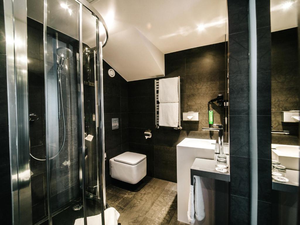 Kúpeľňa v ubytovaní Q Hotel Grand Cru Gdańsk