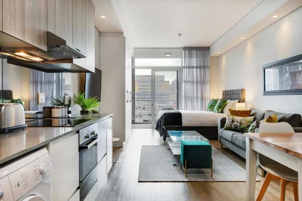 Eco Balcony Apartment near Table Mountain, Cape Town, South Africa