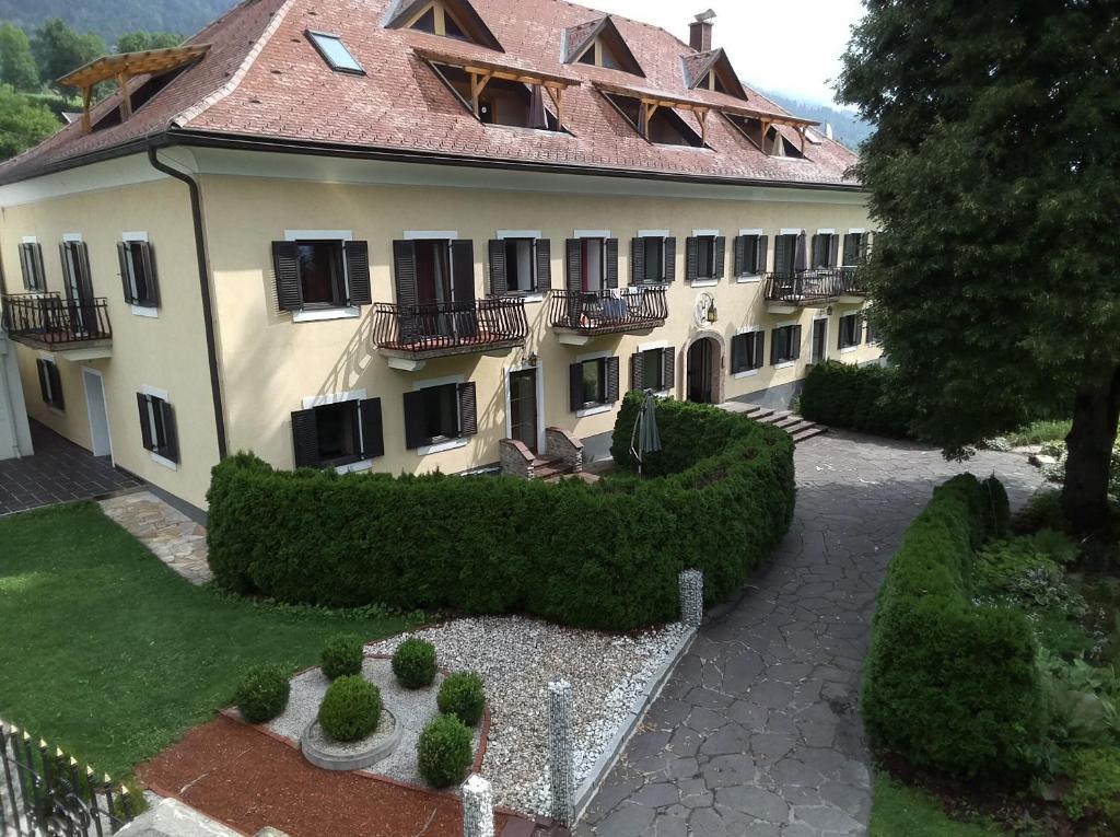 The building in which Az apartmant is located