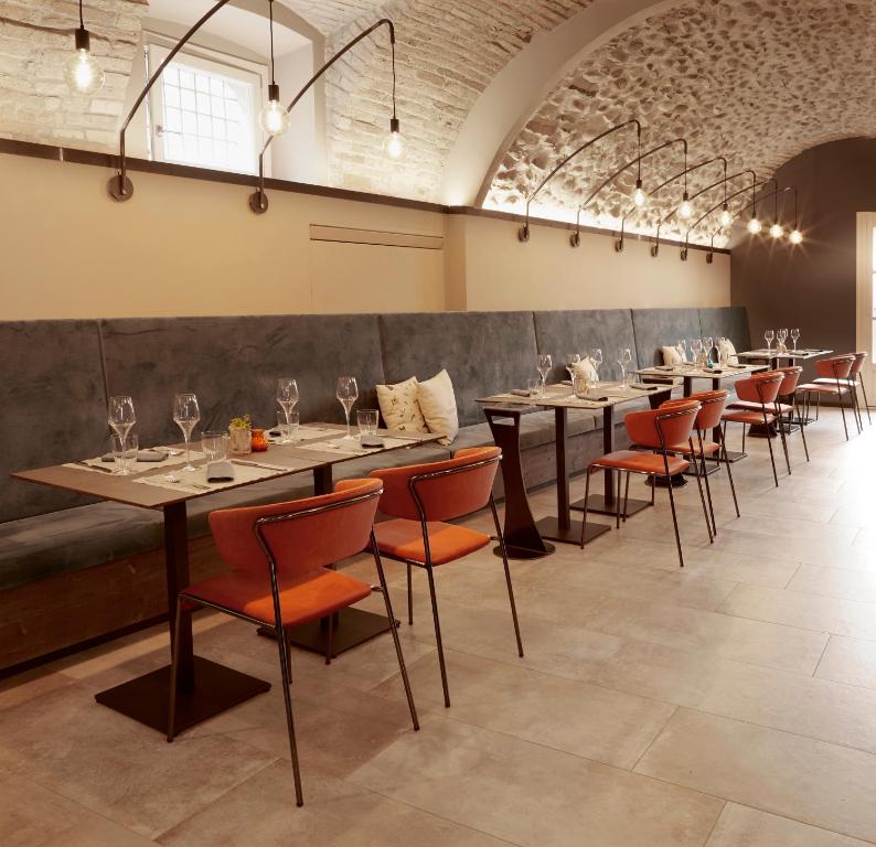 Posezení v ubytování HILL COLLE - camere & bistrot