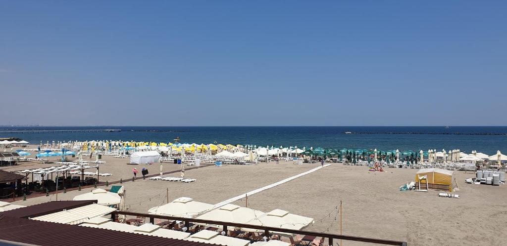 Nespecifikovaný výhled na moře nebo výhled na moře při pohledu z hotelu
