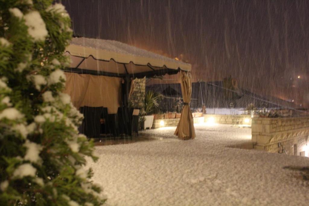 Hotel Vila Aleksander durante l'inverno