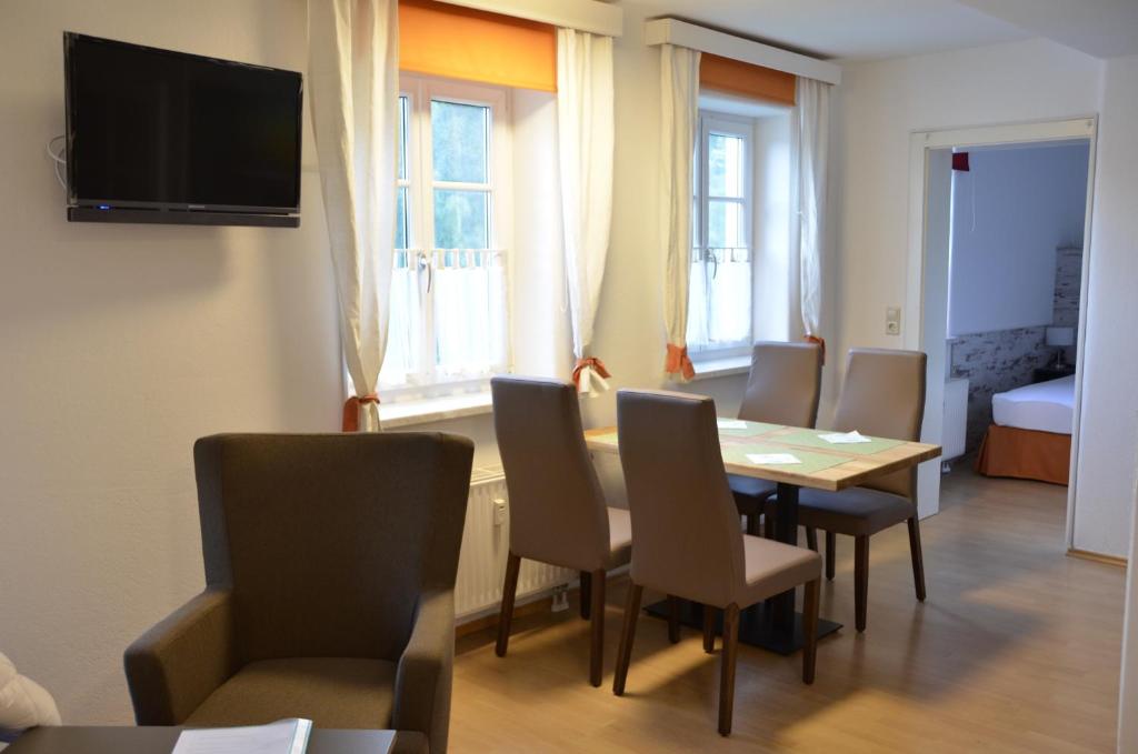 Televízia a/alebo spoločenská miestnosť v ubytovaní GRASSEGGER APPARTEMENTHAUS