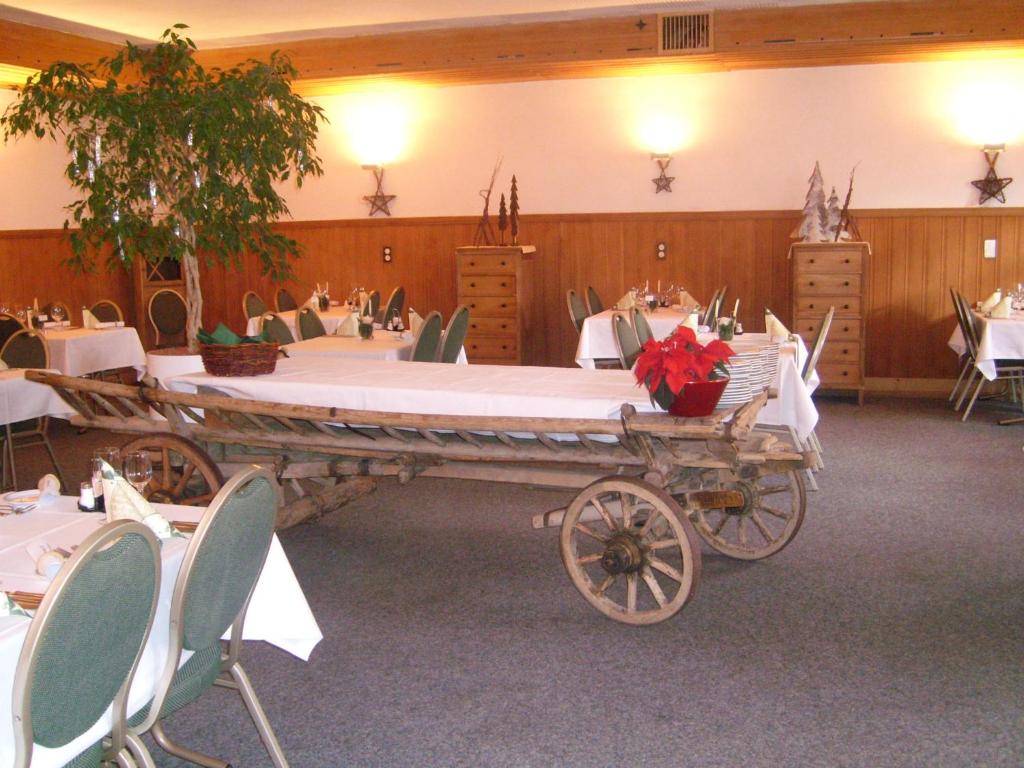 Restaurace v ubytování Hotel Danis