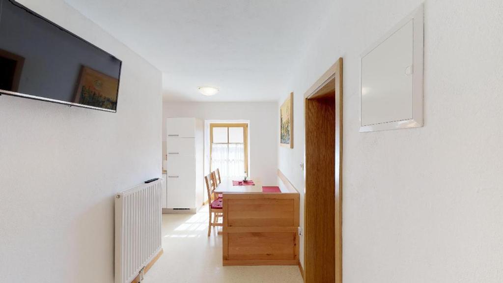 TV a/nebo společenská místnost v ubytování Apartmaji pri Marodnu