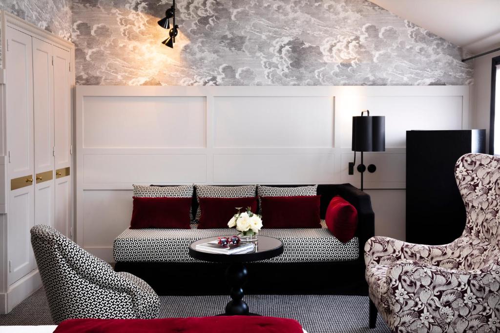 Posezení v ubytování Hôtel D'Aubusson