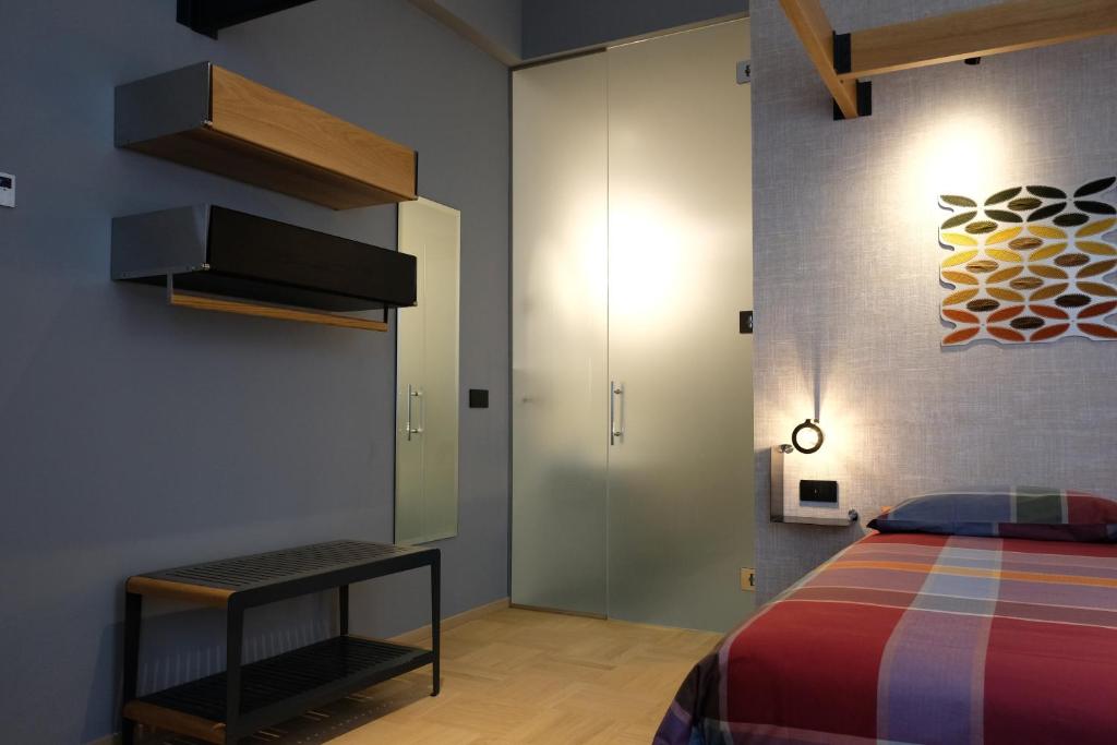 INVENTO bnb unconventional maison - Triple Room With Garden View