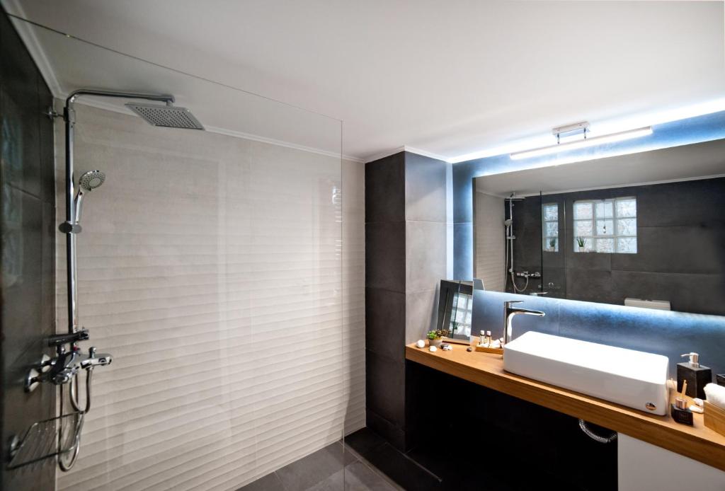 Posteľ alebo postele v izbe v ubytovaní Acropolis View Deluxe Penthouse & Luxury Apartments