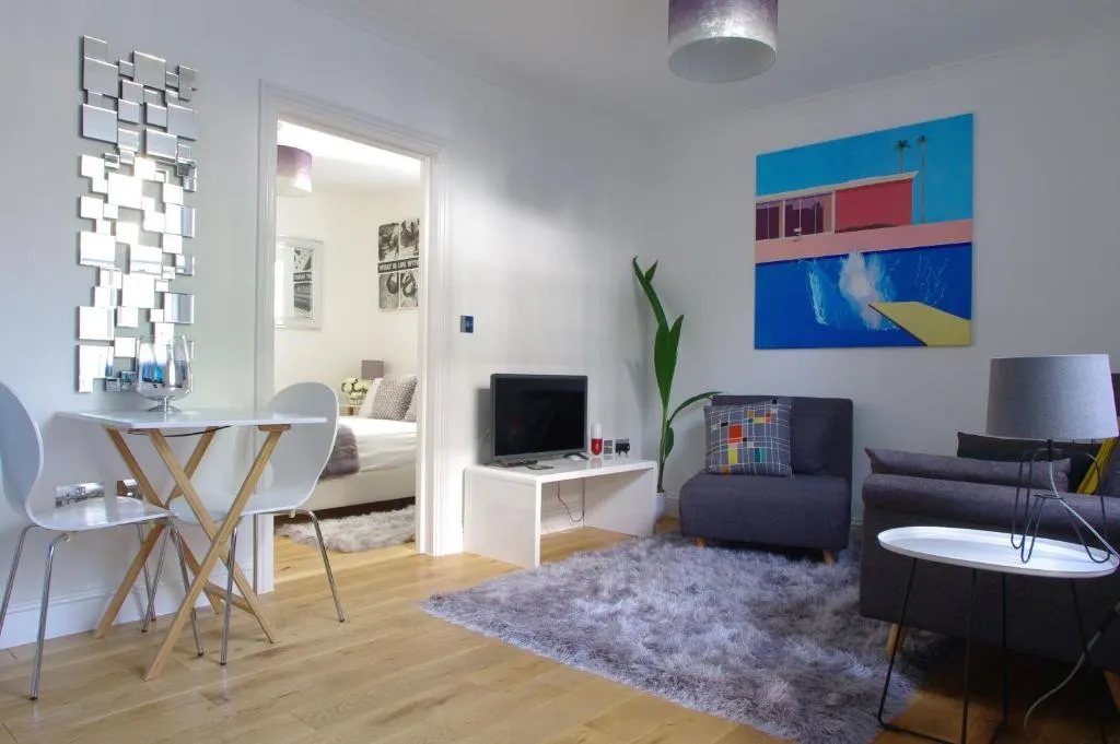 Chelsea Cathcart SW10, Londra, Marea Britanie