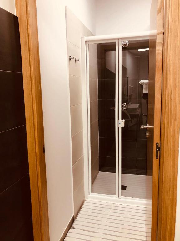 Koupelna v ubytování Albergue SIXTOs no Caminho