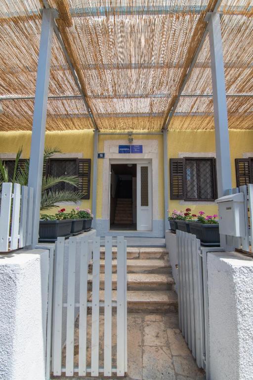 Fotografie z fotogalerie ubytování Hostel Flora v destinaci Mali Lošinj