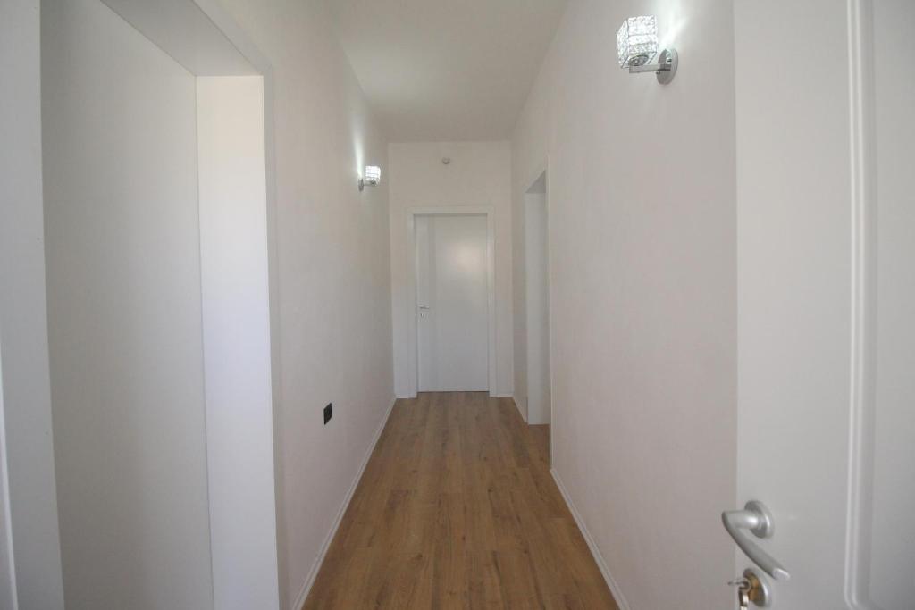 Fotografie z fotogalerie ubytování Hill's Residence v destinaci Sarandë