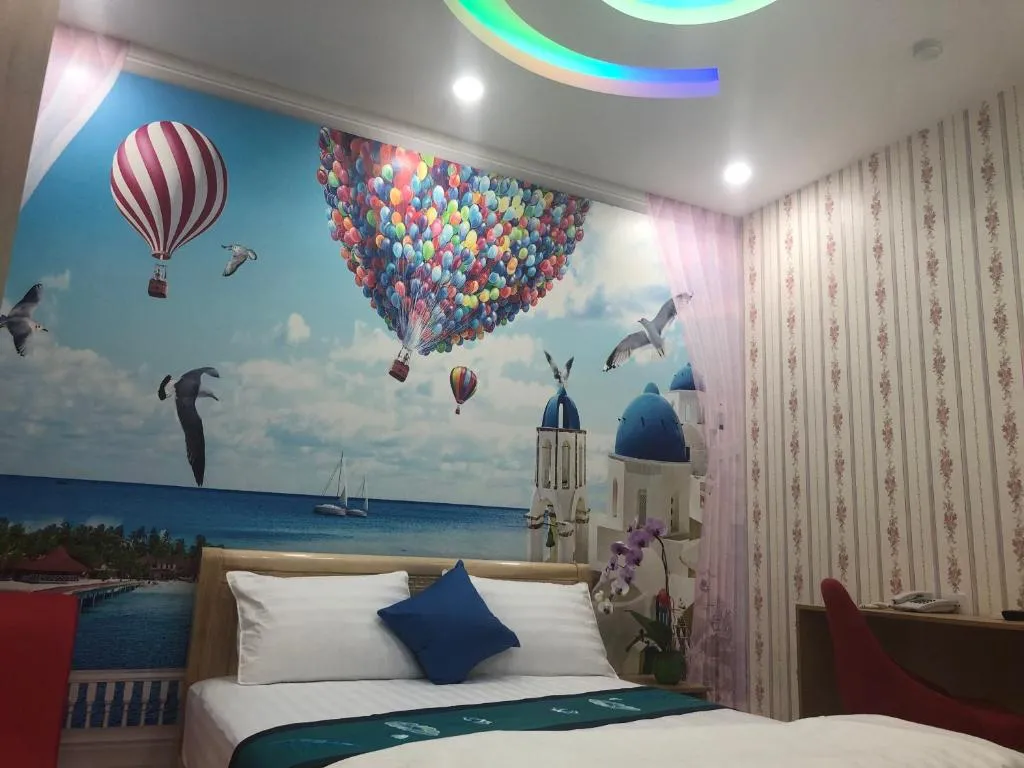 deluxe private 1 bed ,1 bath 2 guests, Ho Chi Minh City, Vietnam