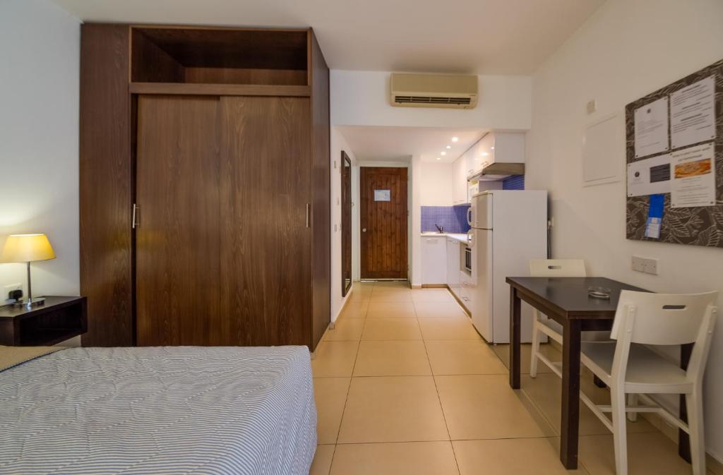 MarisMare Apartments - Estudio Con Vista De Jardín