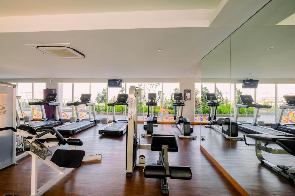Simply Furnished Studio at Menteng Park Apartment By Travelio - Studio