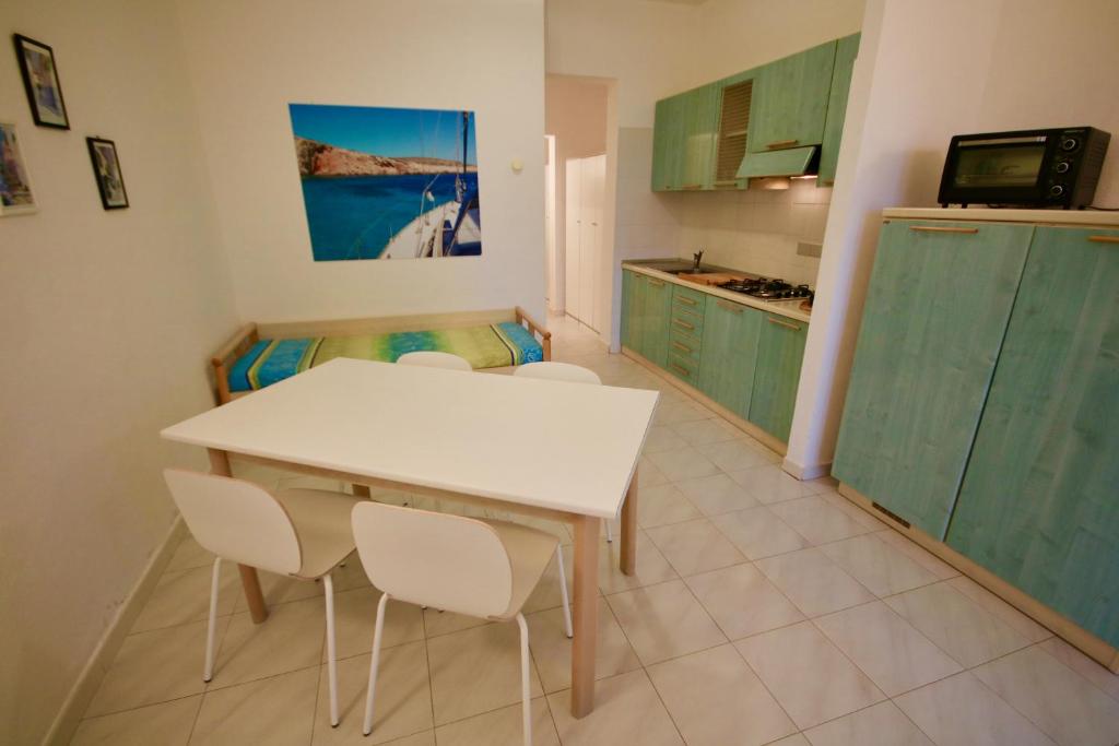 A cozinha ou cozinha compacta de Summer Residence Bunte