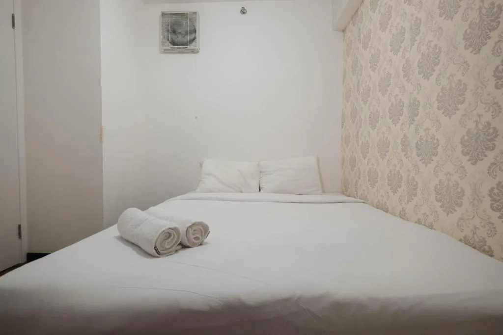 Simplicity Minimalist 2BR Bassura City Apartment By Travelio, Jakarta, Indonezia