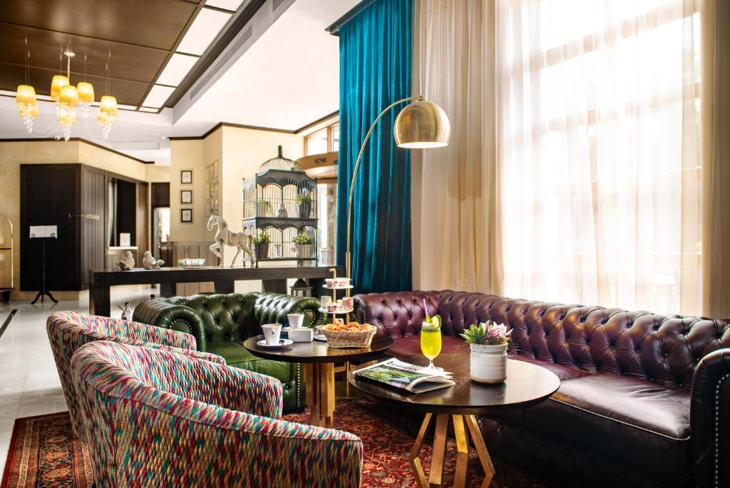 Posezení v ubytování Epoque Hotel - Relais & Chateaux
